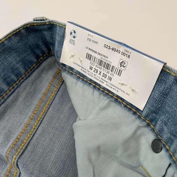 Distressed Denim - Picture 5 of 8